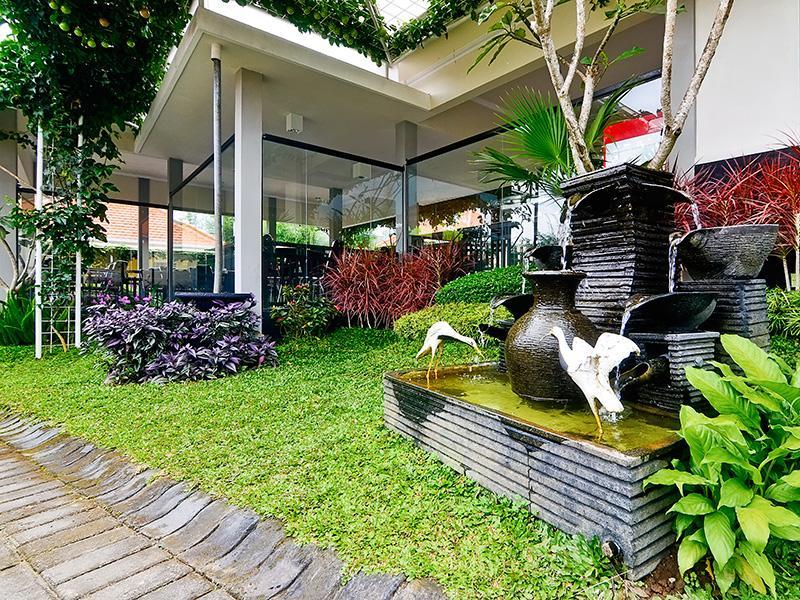 Riverstone Hotel & Cottage Batu  Exterior foto